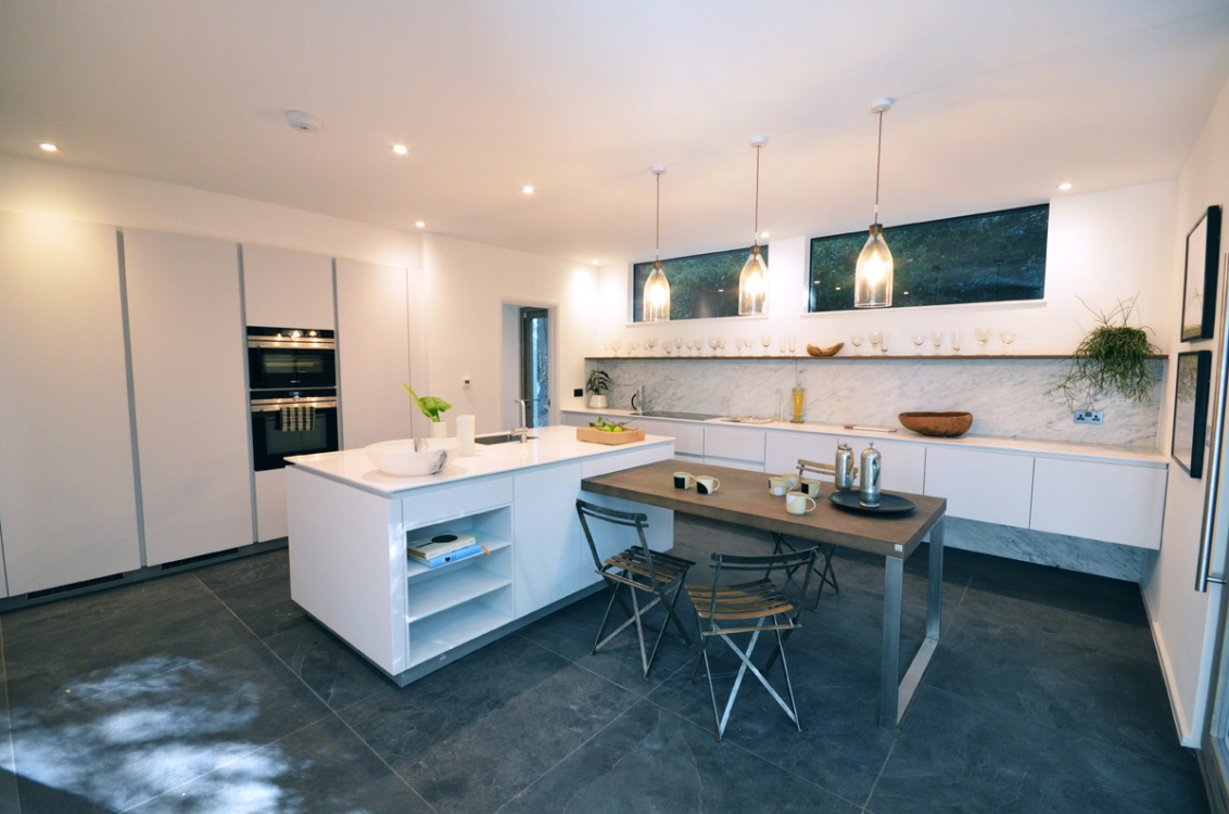 15-Kitchen-2.jpg
