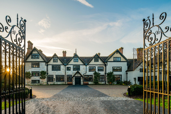 stanbridge_exteriorphoto_1800x1200.jpg