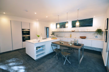 15-Kitchen-2.jpg