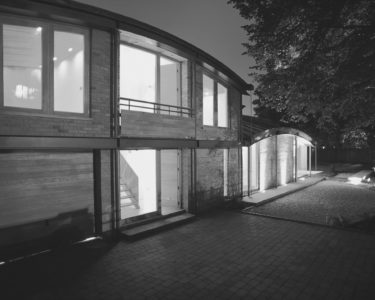 Riverdale-exterior-1.jpg